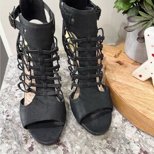 Vince Camuto Black Women's Gladiator heels